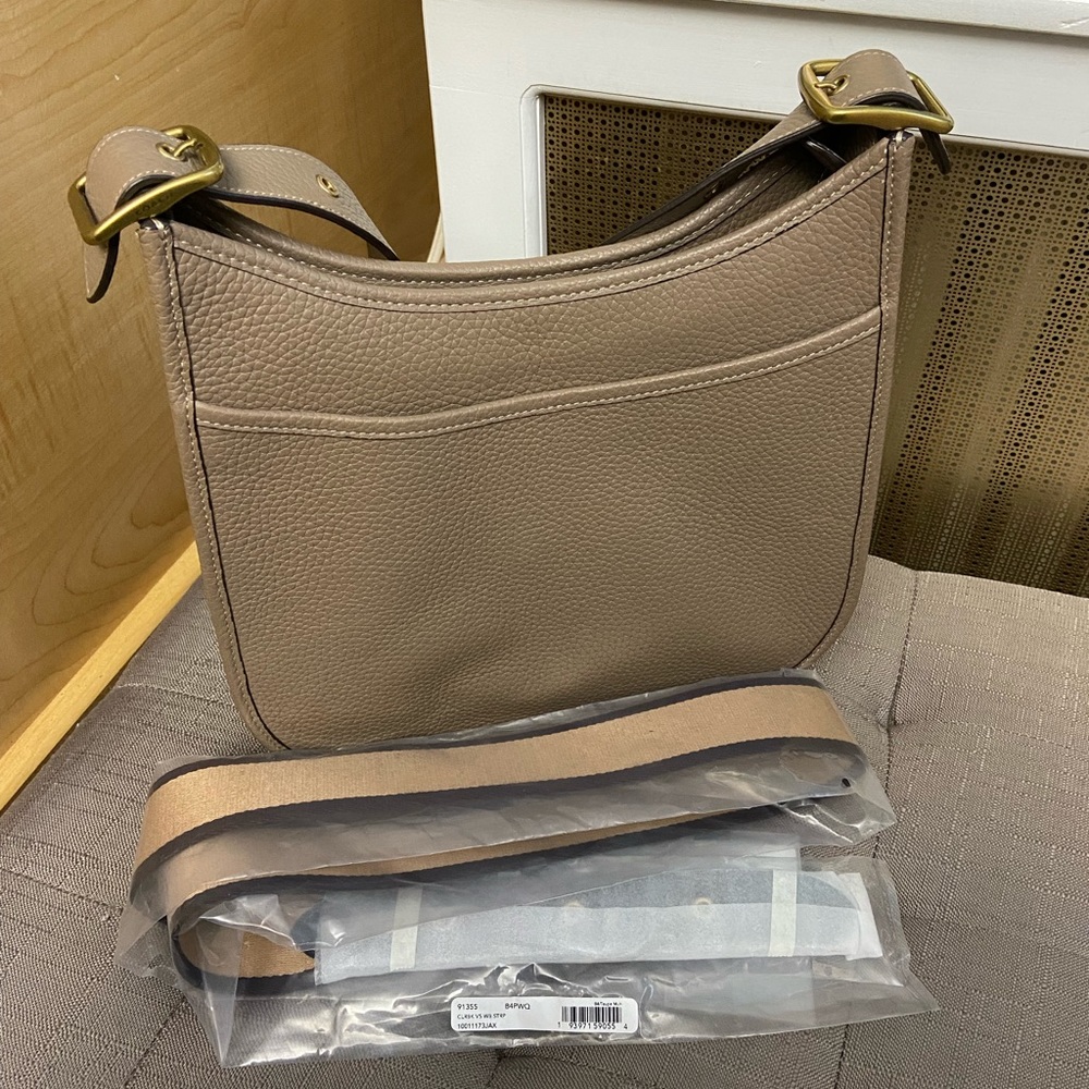 ❌SOLD❌COACH Emery Glovetanned Pebble Leather Crossbody in Elm